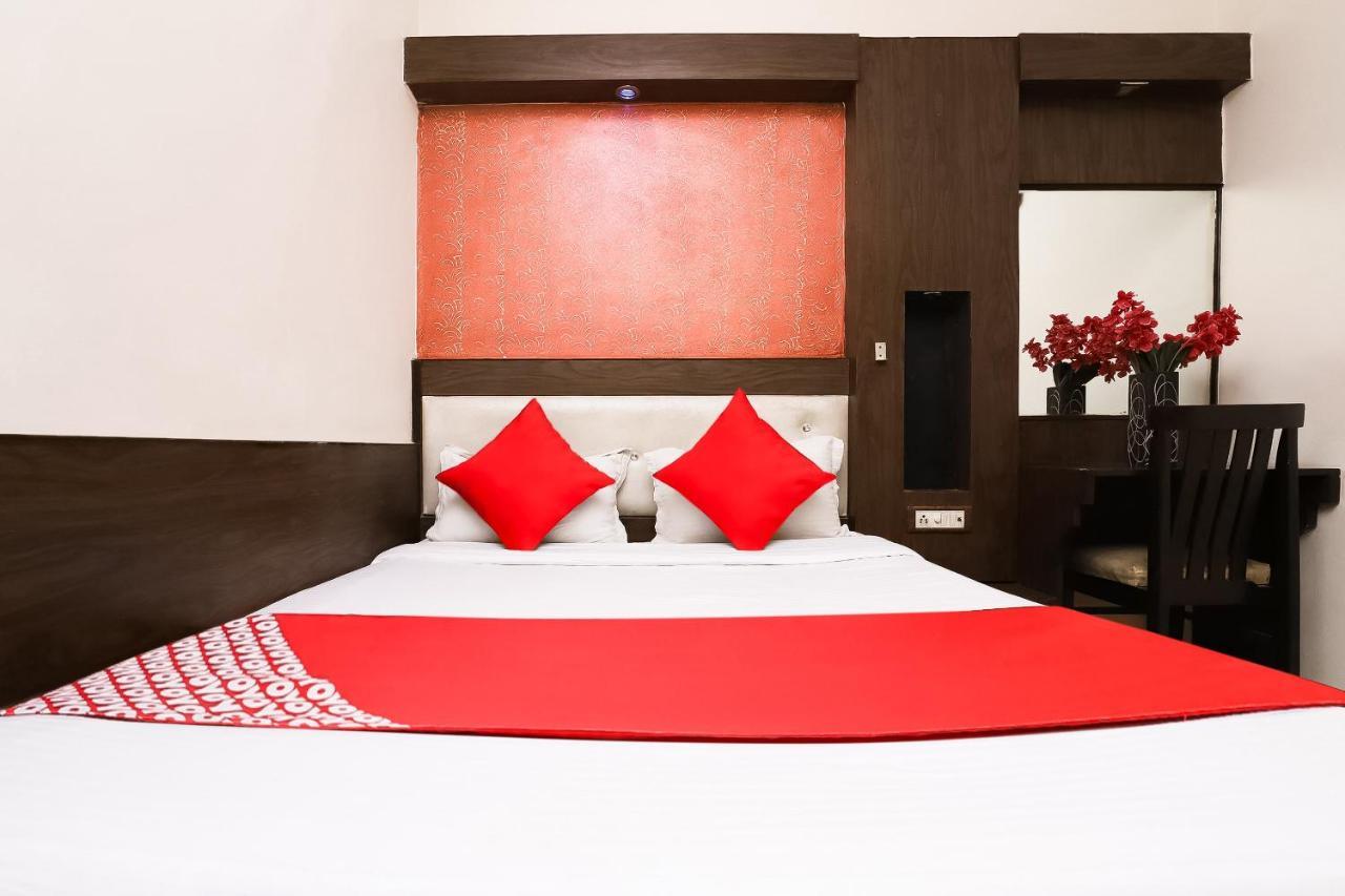 Hotel Shiv Palace Нью-Дели Экстерьер фото